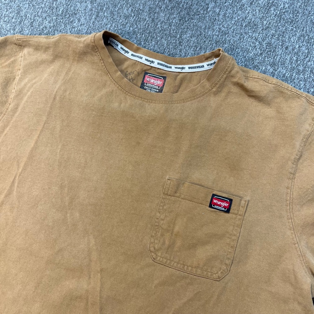Wrangler Workwear Mens 2XLT Tall Pocket T-Shirt Tan Brown Short Sleeve Tee 137